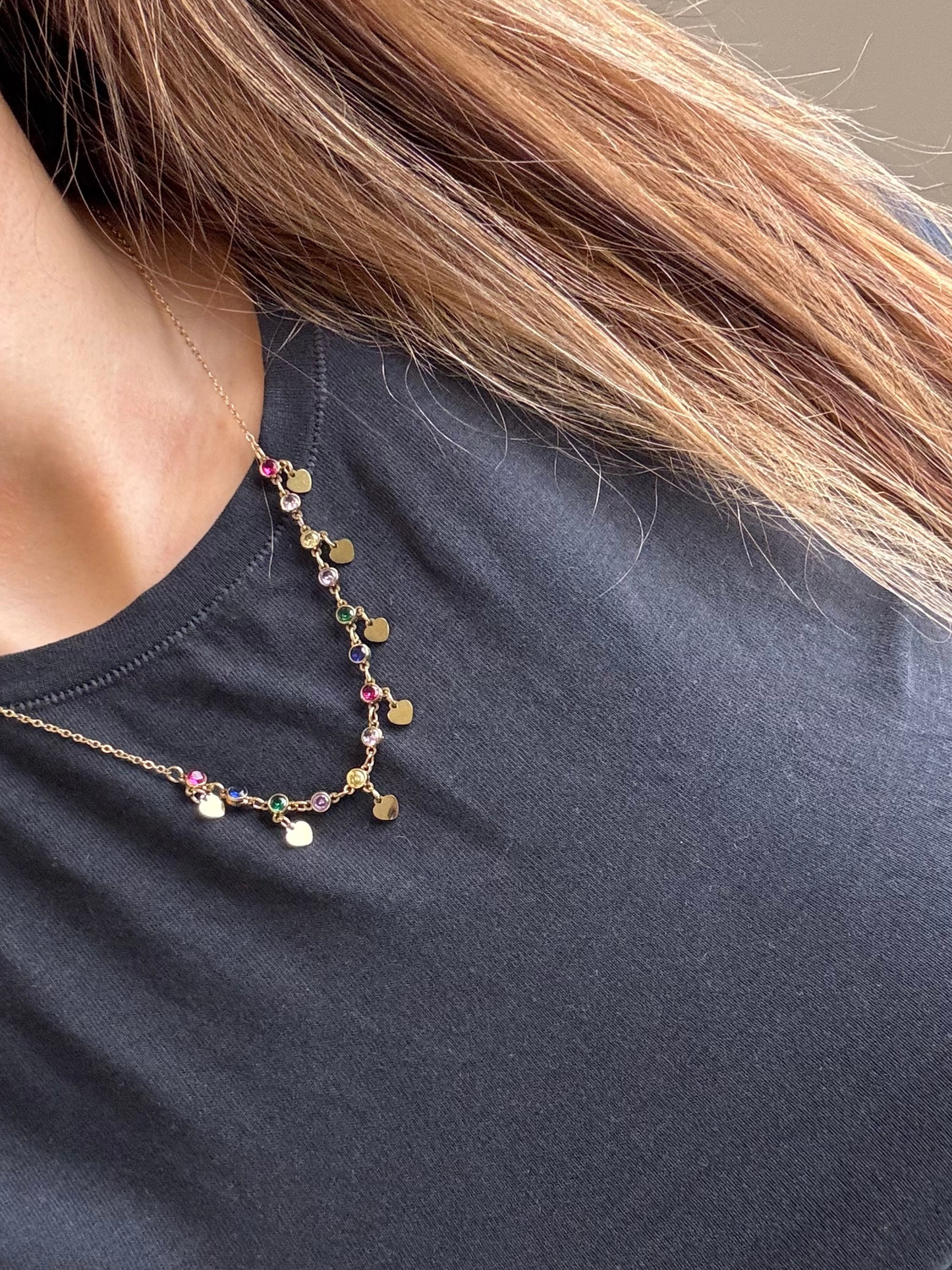 Colar Corações Dourados e zircónias coloridas