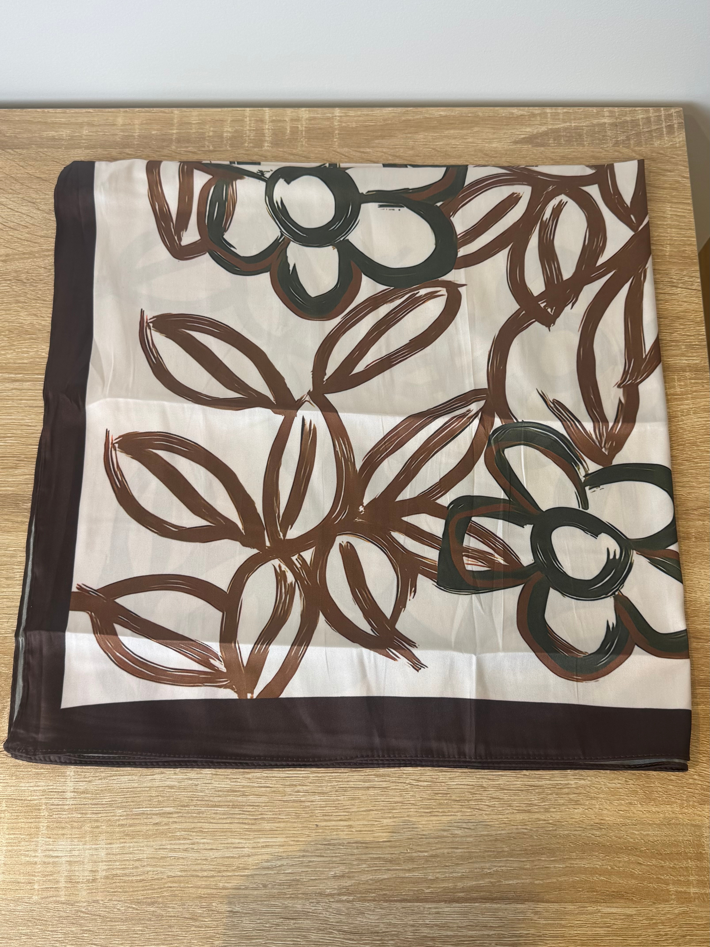 Pashmina Flores Tons Castanho