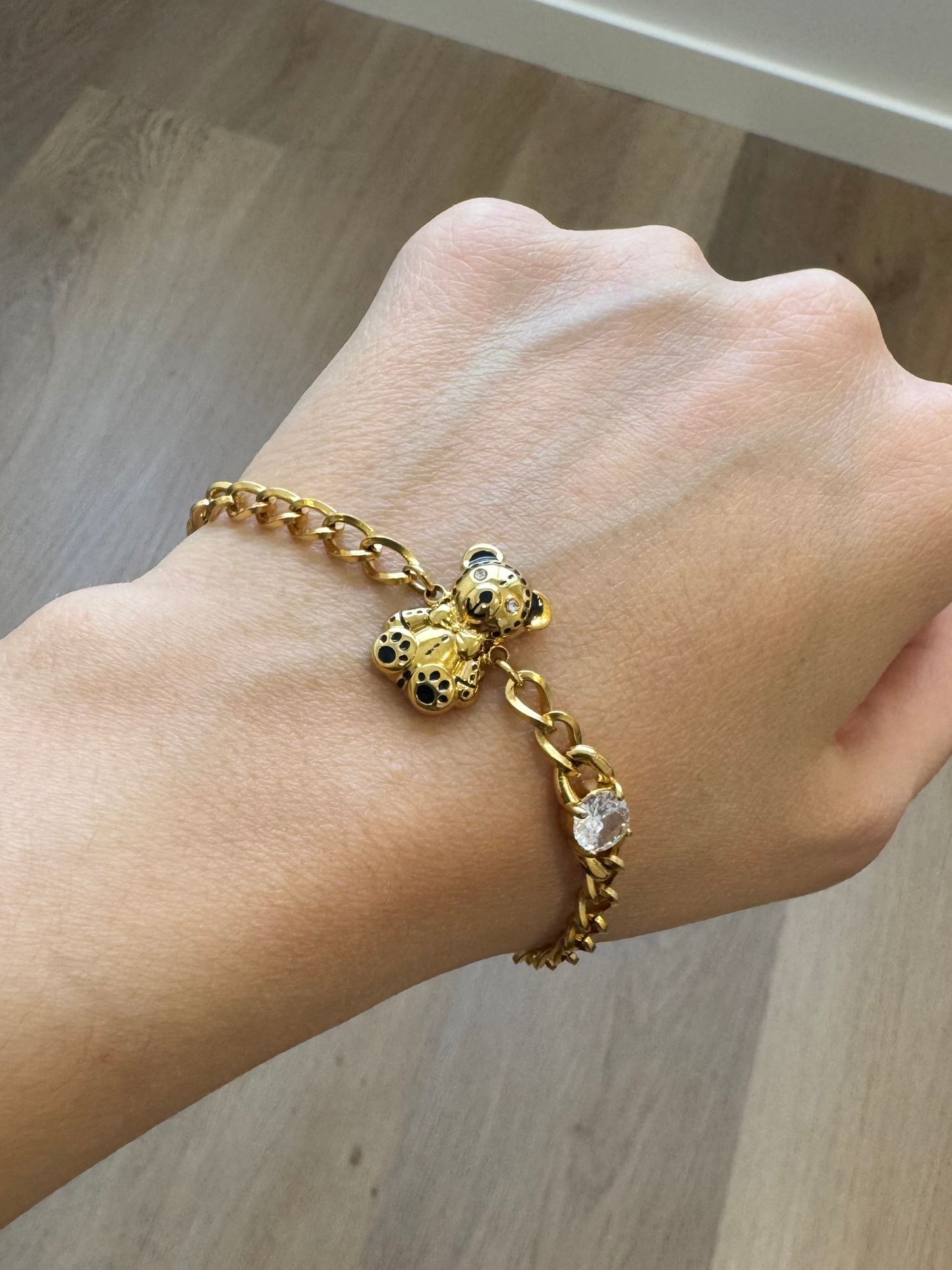 Pulseira urso dourado com zircónia