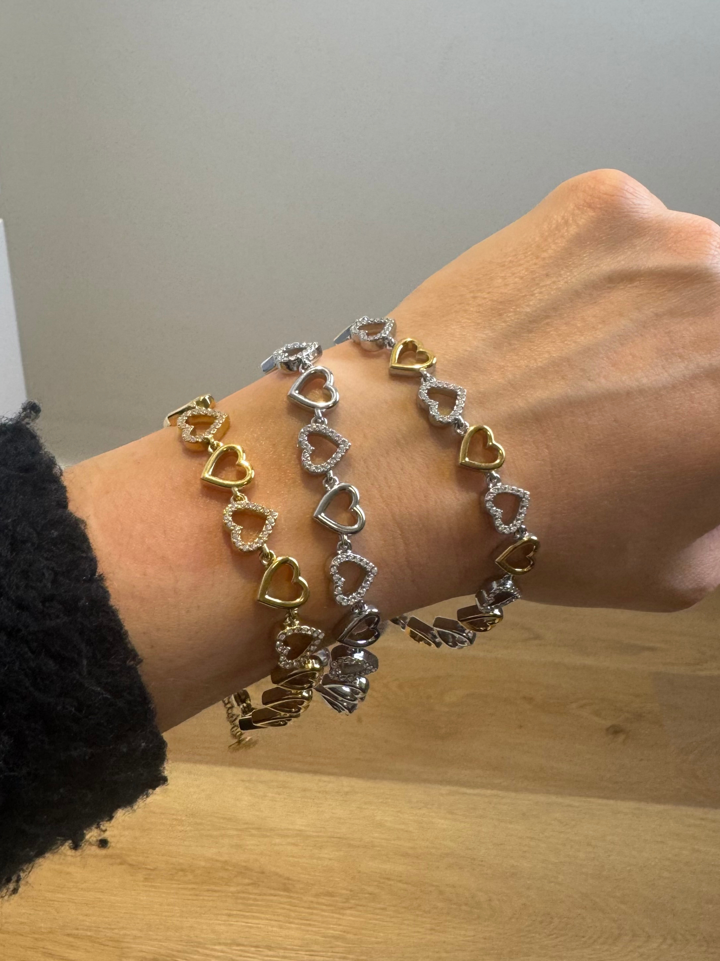 Pulseiras corações