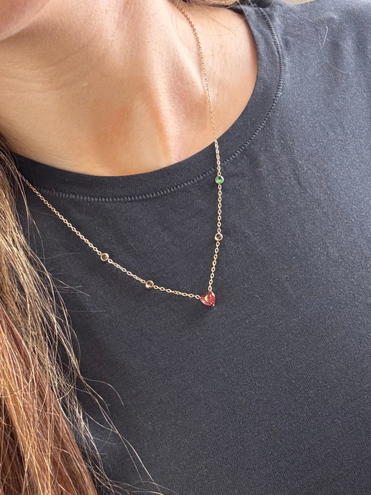 Colar Dourado coração vermelho e zircónias coloridas