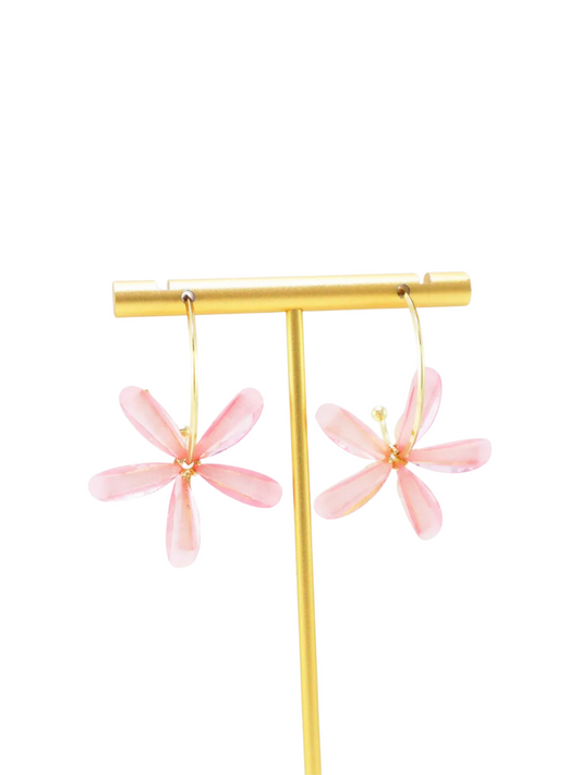 Brincos flor rosa brilhantes com argolas douradas