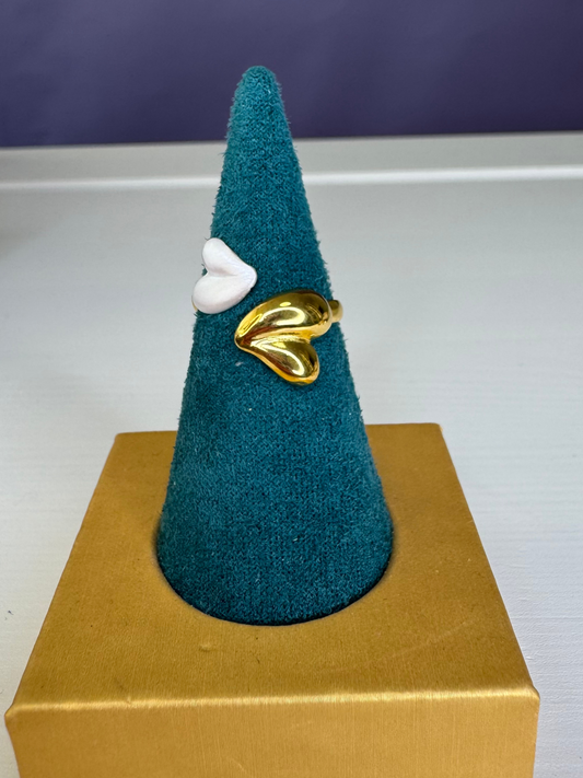 Anél corações dourado e branco