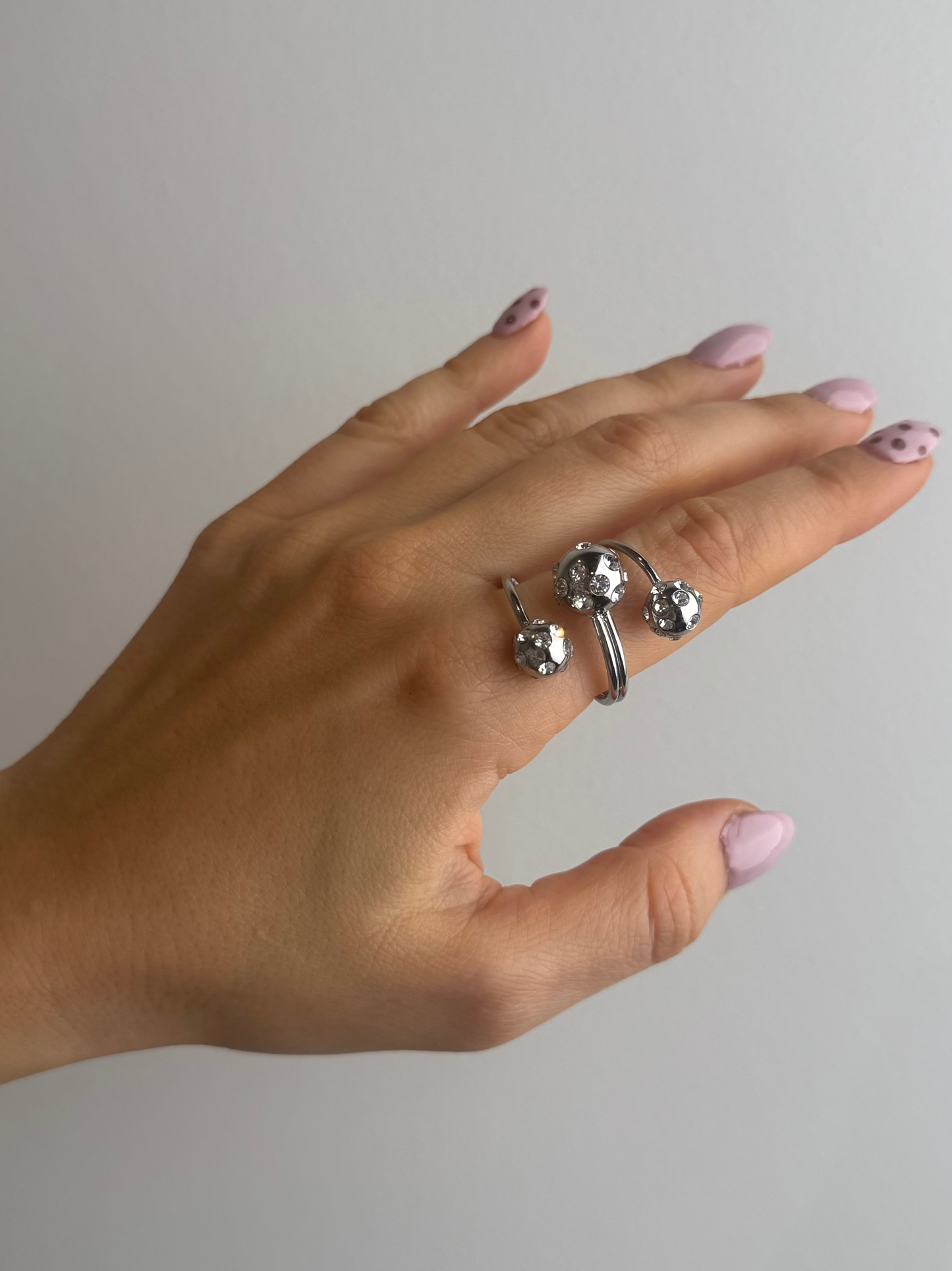 Anel Prateado bolas zircónias