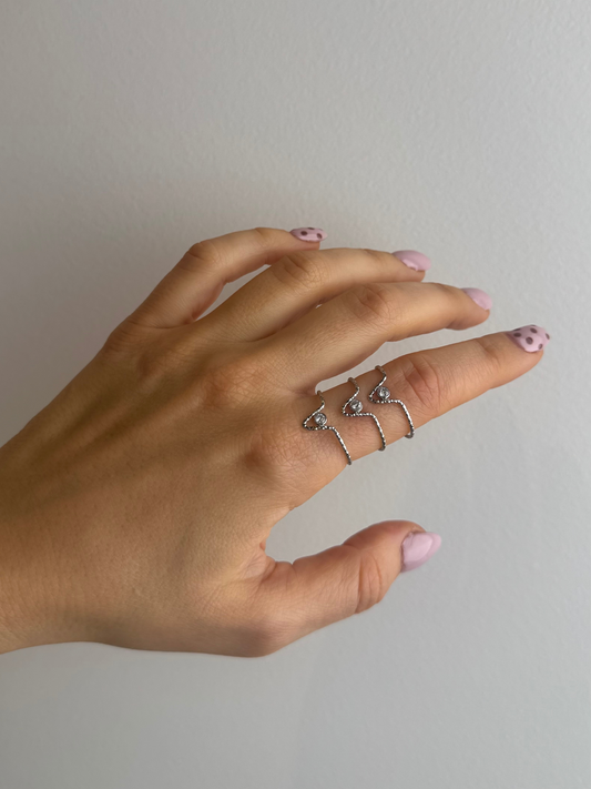 Anel Prateado ajustável com 3 zircónias