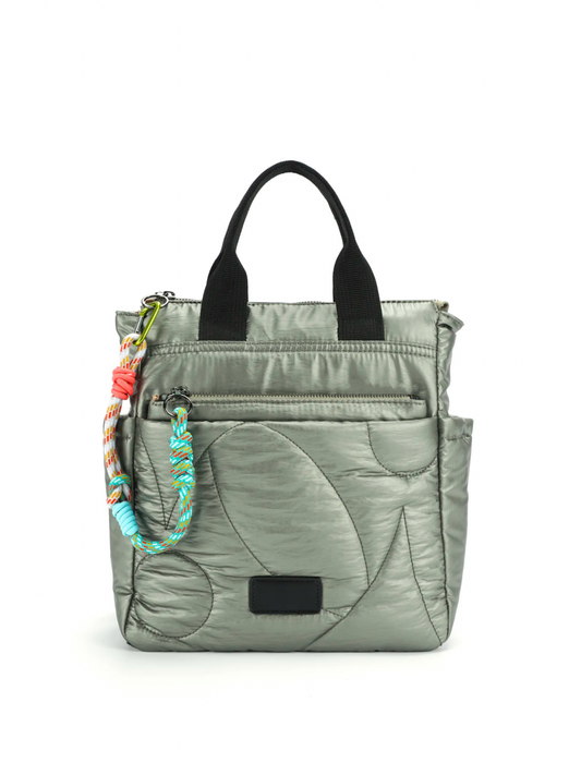 Mochila verde com bolsa incluída