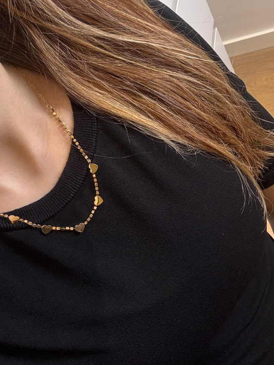 Colar corações dourados